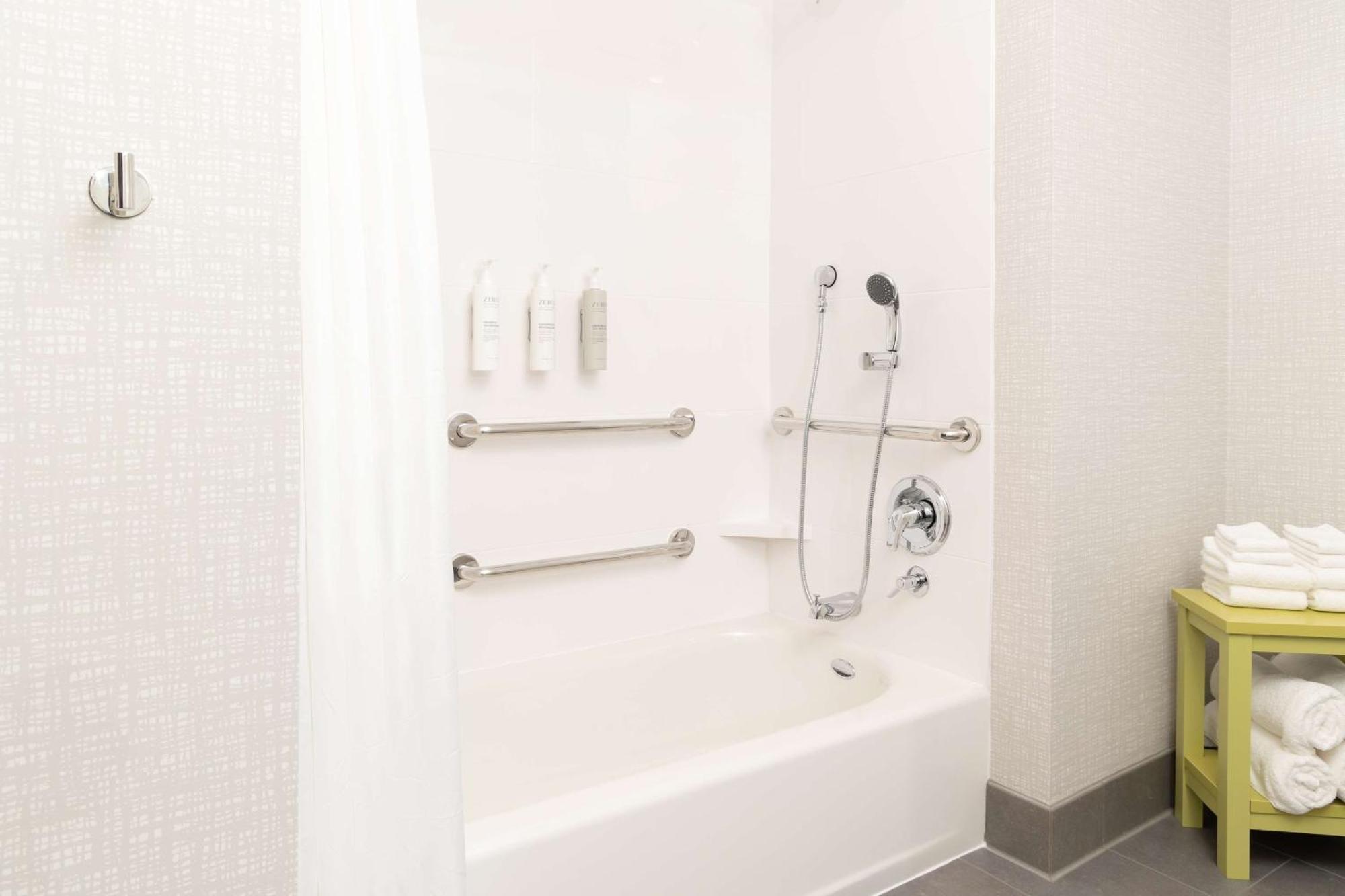 Hampton Inn & Suites Santa Rosa Sonoma Wine Country Εξωτερικό φωτογραφία